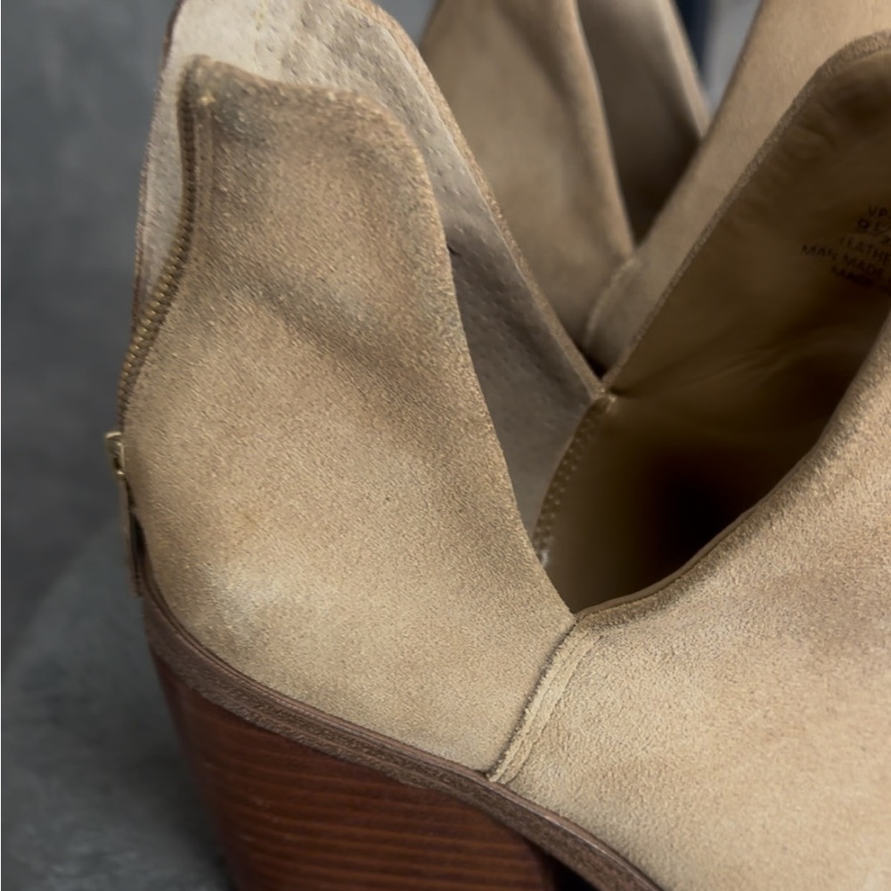 Vince Camuto Tan Suede Western Ankle Boots | Block Heel | Size 9.5 - Picture 4 of 11